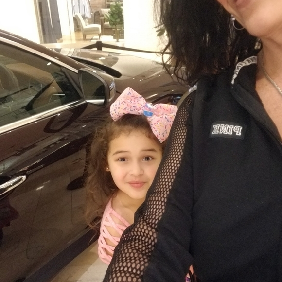 Meet your Posher, Anna - Picture 4 of 13